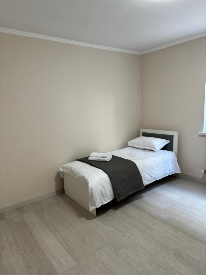 Comfort Plus Hostel Almaty Exterior photo