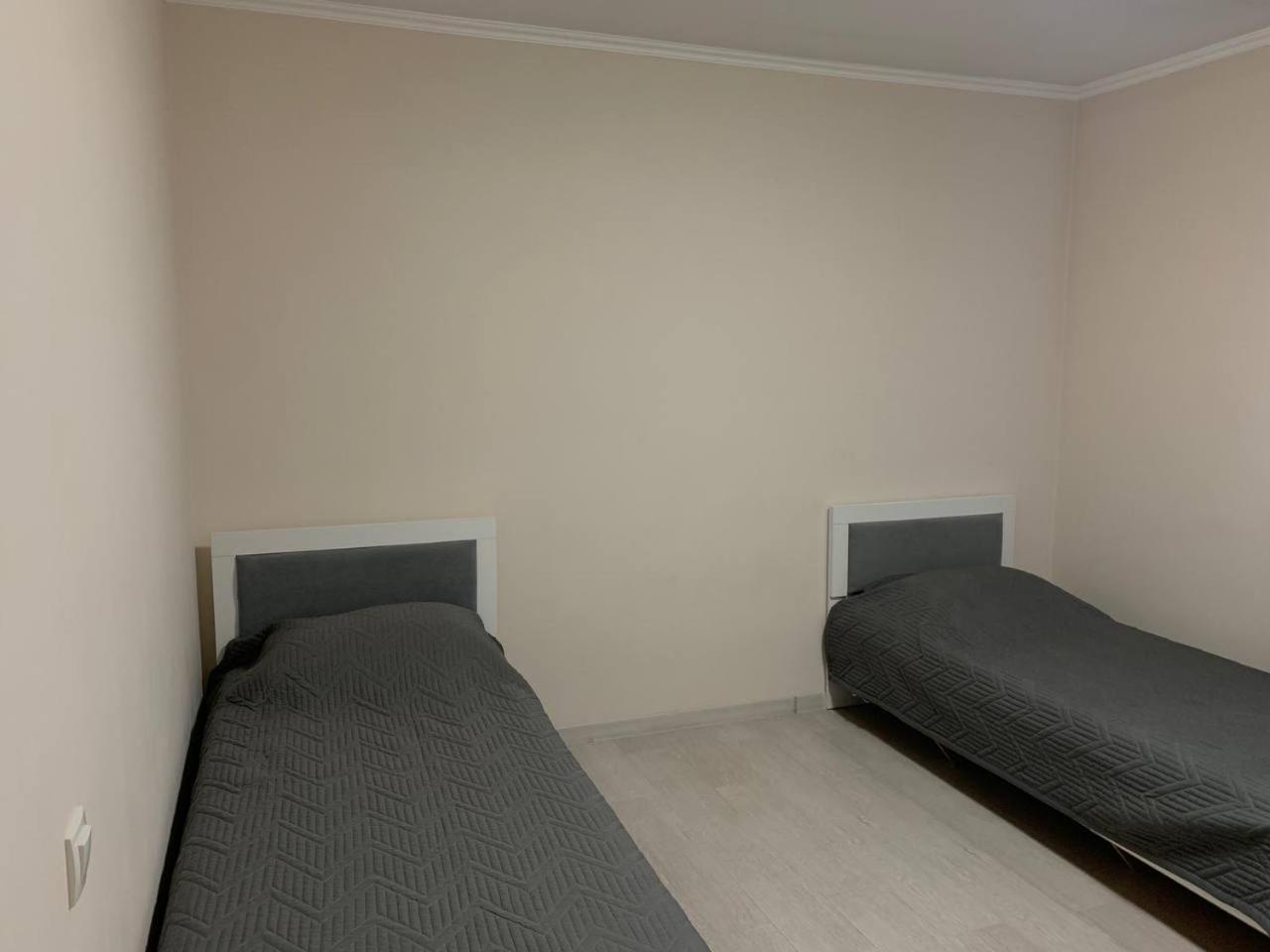 Comfort Plus Hostel Almaty Exterior photo